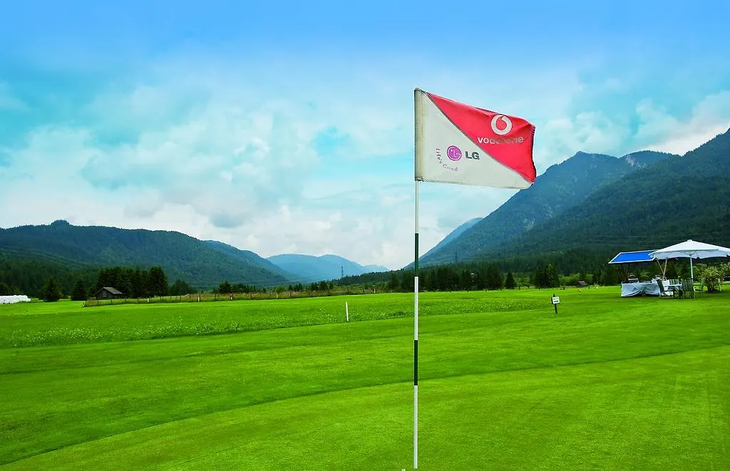 Hotel Parkhotel Wallgau 4 Sterne Superior Alpenjuwel Mit Spa Genuss, Golf & Wellness In Der Karwendel-Region Tradition Trifft Eleganz Im Stilvollen Rueckzugsort