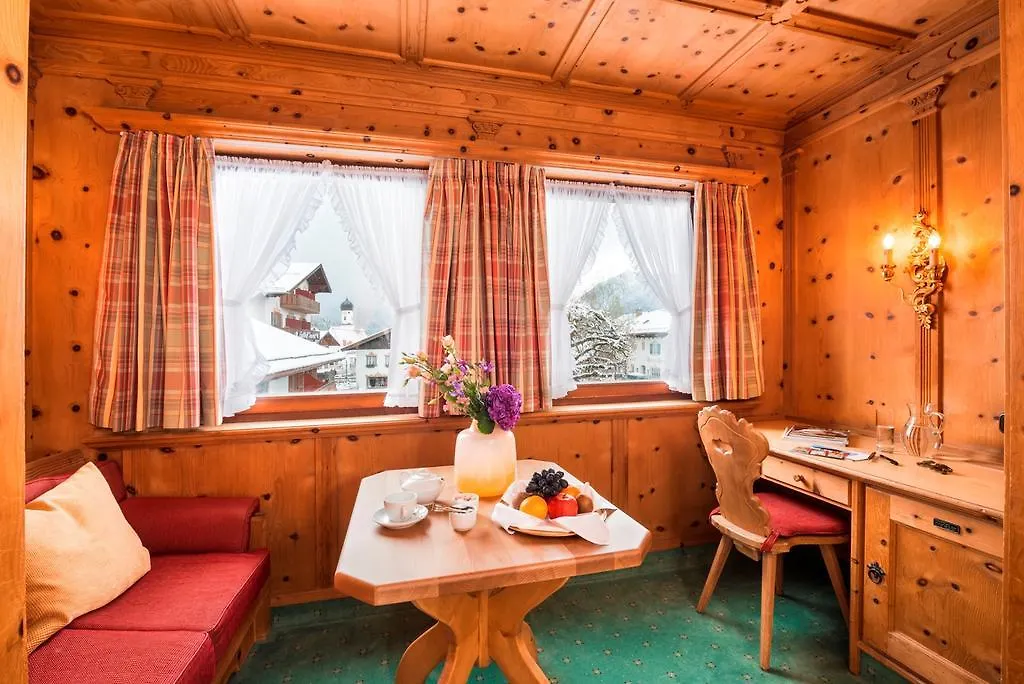 **** Hotel Parkhotel Wallgau 4 Sterne Superior Alpenjuwel Mit Spa Genuss, Golf & Wellness In Der Karwendel-Region Tradition Trifft Eleganz Im Stilvollen Rueckzugsort Germany