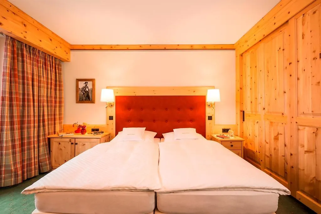 Parkhotel Wallgau 4 Sterne Superior Alpenjuwel Mit Spa Genuss, Golf & Wellness In Der Karwendel-Region Tradition Trifft Eleganz Im Stilvollen Rueckzugsort Németország